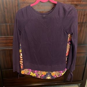 Purple king sleeve sweater with floral print on the back
